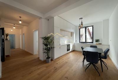 Apartament cu 3 camere decomandat în Aviației