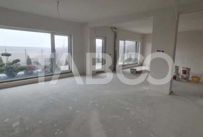 Casa individuala spatioasa Selimbar - pret excelent - 9