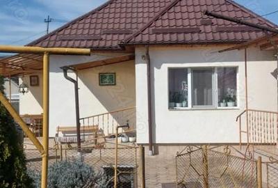 Casă cu 2 camere cu Teren 600 Mp în Central - 3