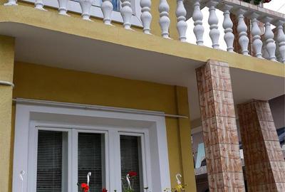 Casă în Pașcani - 1