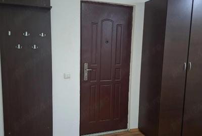 Garsonieră decomandată în Titan - 4