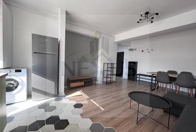 Apartament cu 2 camere semidecomandat, mobilat în Sud - 2