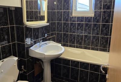 Apartament cu 3 camere decomandat în Bartolomeu - 8