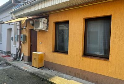 Apartament 2 camere la casa Central - 9