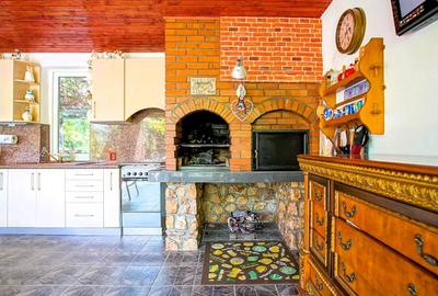 Proprietate unică pe malul lacului Moacșa – liniște, rafinament, eleganta - 10