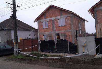Casă cu 4 camere în Central - 3