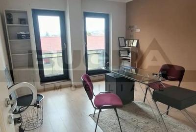 Spațiu comercial, de 90 mp, în Central - 8