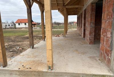 Casă cu teren generos, în complexul Poiana Florilor - 9