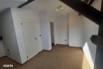 Apartament cu 3 camere decomandat în Exterior Vest - 4