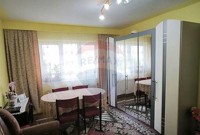 Apartament 3 camere decomandate Parter, cartier Dupa-Zid - 2