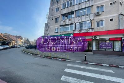 Spa?iu comercial cu vitrina stradala - 8 Mai - 2