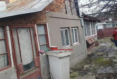 Casă cu 4 camere în Central - 2