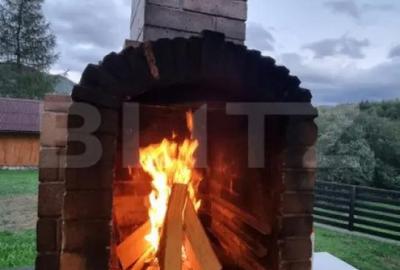 Casă cu 4 camere cu Teren 4158 Mp în Central - 2