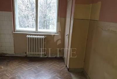 Apartament cu 2 camere decomandat în Plopilor - 4