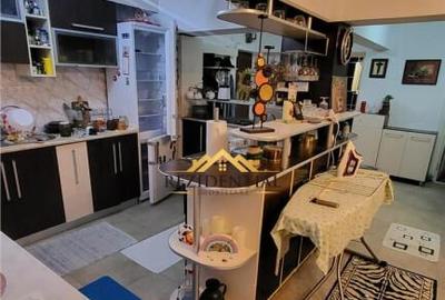 Apartament cu 4 camere decomandat în Central