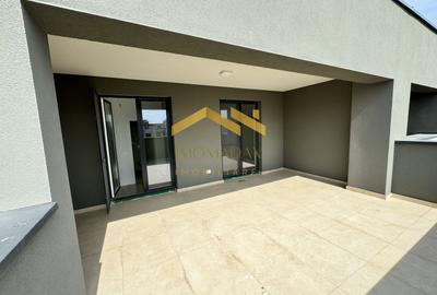 Apartament cu 3 camere decomandat în Aradului