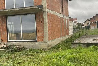 Casă cu 6 camere în Știuca - 9