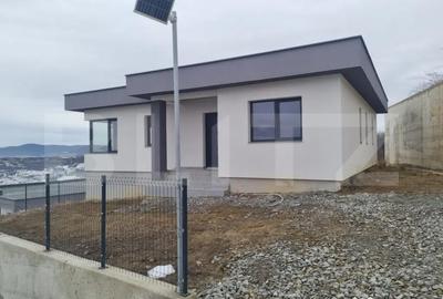 Casă cu 4 camere cu Teren 300 Mp în Central - 18