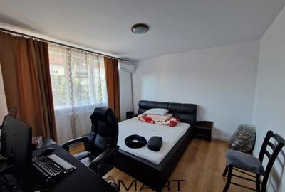 Apartament cu 3 camere in zona Supeco