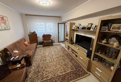 Apartament cu 4 camere decomandat, mobilat în Casa de Cultură - 5