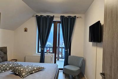 Apartament cu 2 camere decomandat în Bușteni - 2