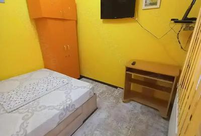 Garsonieră decomandată în Capitol