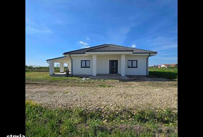 Casă cu 3 camere cu Teren 600 Mp în Amați - 14