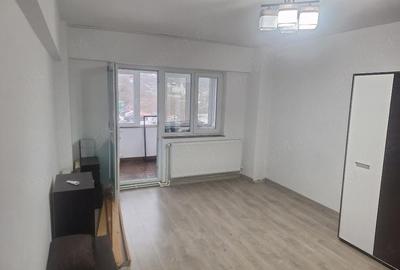 Apartament cu 2 camere decomandat în Exterior Vest - 4