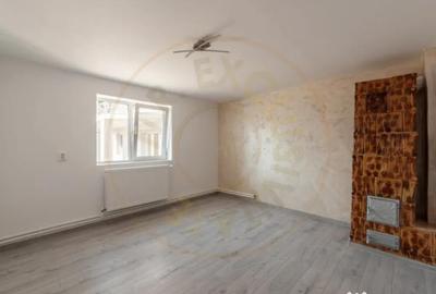 Casă cu 1 camere cu Teren 491 Mp în Uiasca - 1