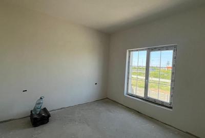 Duplex cu 4 camere cu Canalizare în Moșnița Nouă - 10