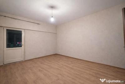 Apartament cu 4 camere decomandat în Calea București - 8