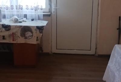 Casă de vânzare 4 camere - 5