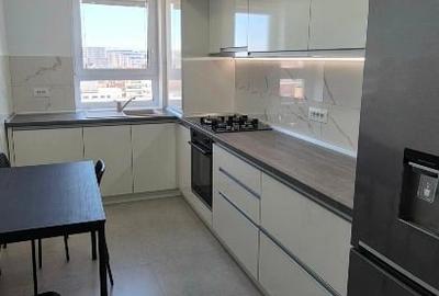 Apartament cu 2 camere decomandat, mobilat în Tractorul - 6