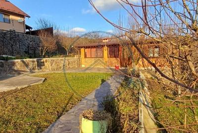 Casă cu 4 camere în Unirea - 15