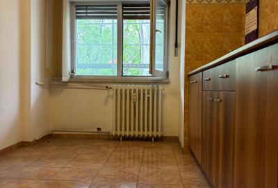 Apartament cu 3 camere decomandat în Decebal - 5