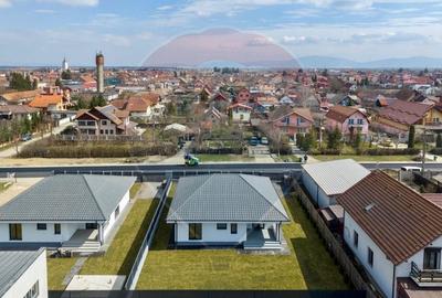 Casă cu 4 camere cu Teren 594 Mp în Hărman - 35