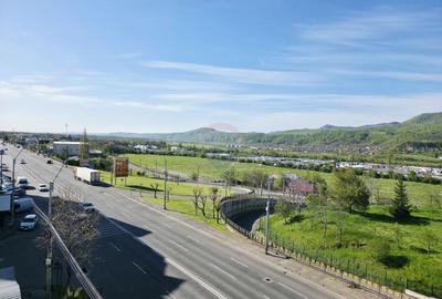 Apartament cu 2 camere decomandat în 1 Mai - 18