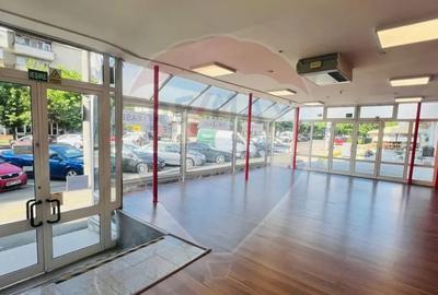 Spațiu comercial, de 161 mp, în Traian - 1