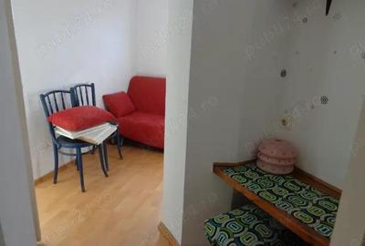 Apartament cu 4 camere în Romană