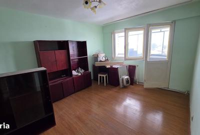 Apartament cu 4 camere în Central - 1