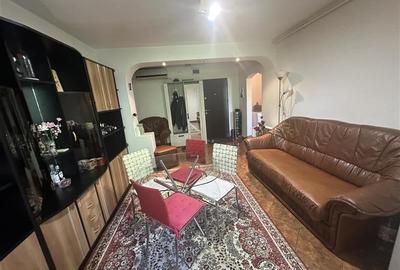 Mobilat și utilat cu 2 balcoane, modificat ?n 3 camere, aproape de Pia&#539 - 4