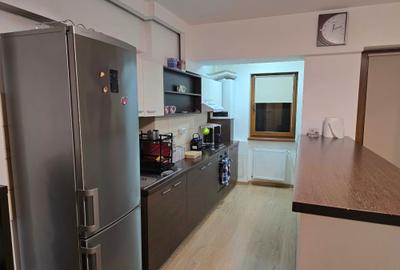 Apartament cu 2 camere semidecomandat în Crângași