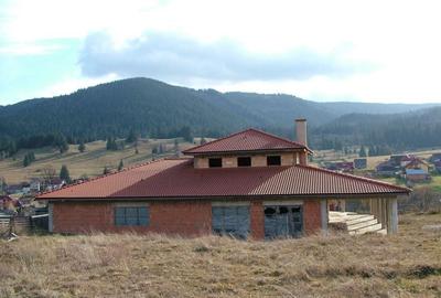 Casă cu 12 camere cu Teren 3135 Mp în Borsec - 3