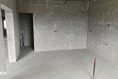 Casă cu 4 camere cu Teren 147 Mp în Săcălaz - 2
