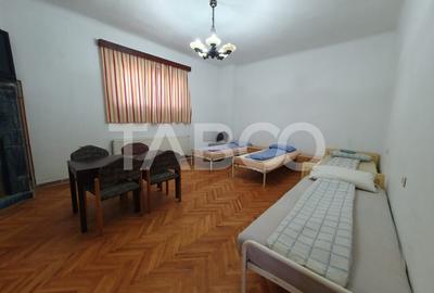 Casa de inchiriat zona Centrala 6 camere se inchiriaza si la muncitori - 4