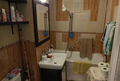 Apartament cu 2 camere în CET - 7