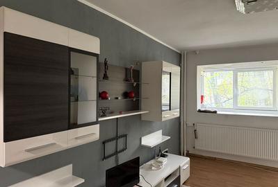 Apartament cu 3 camere decomandat în Central - 2