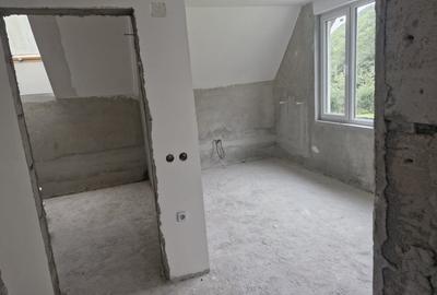 Casa frumoasa - zona linistita - 9