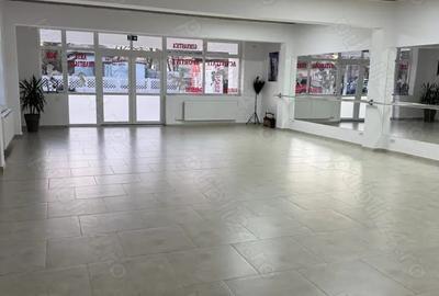 Spațiu comercial, de 120 mp, în Popești-Leordeni