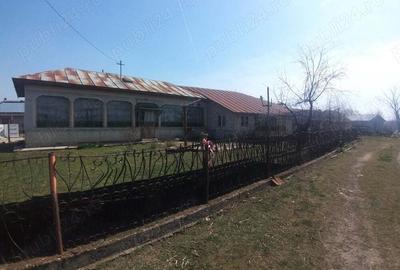 Casa de vanzare - Calugareni , Hulubesti - 2